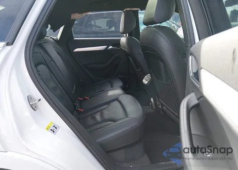 2015 Audi Q3 2.0T Premium Plus z USA, uszkodzony, nr VIN WA1GFCFS8FR014444